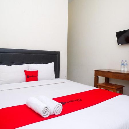 Reddoorz Syariah Near Pakuwon Mall Jogja Kejayan Εξωτερικό φωτογραφία