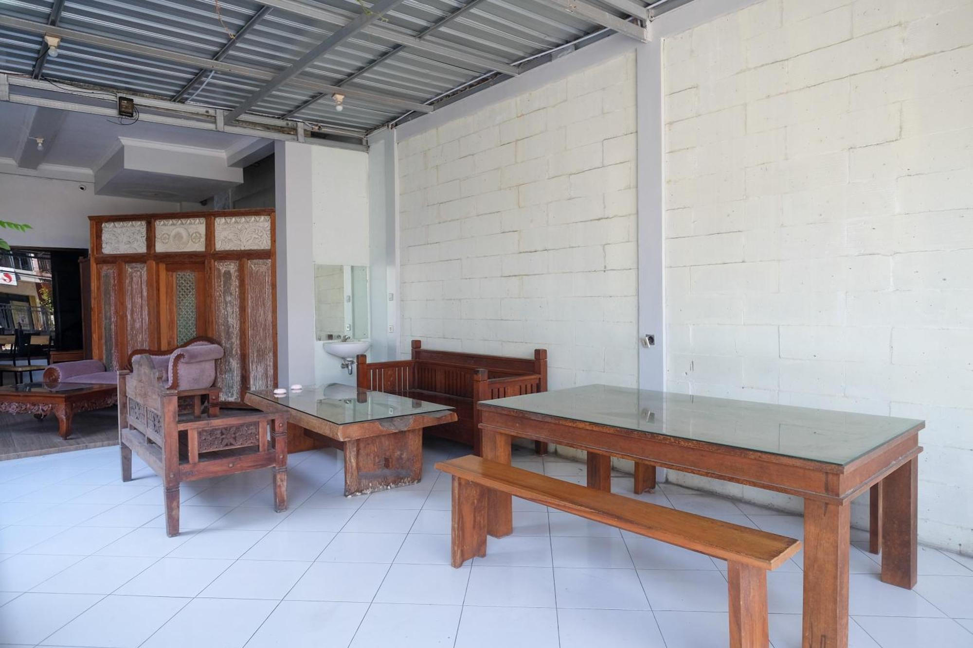 Reddoorz Syariah Near Pakuwon Mall Jogja Kejayan Εξωτερικό φωτογραφία
