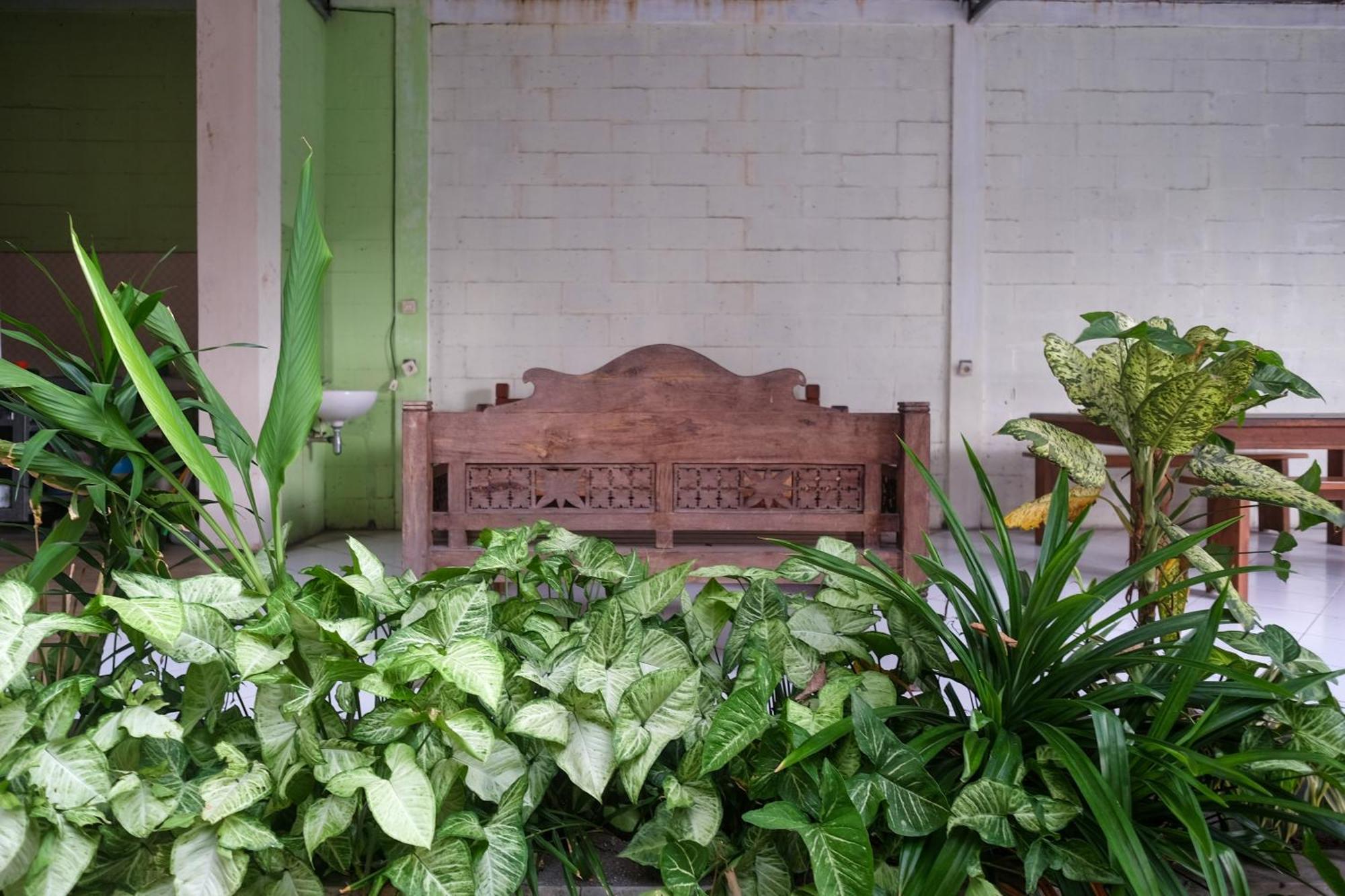 Reddoorz Syariah Near Pakuwon Mall Jogja Kejayan Εξωτερικό φωτογραφία