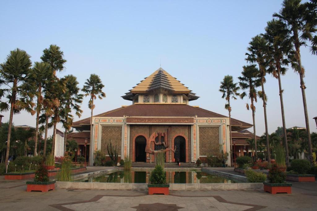 Reddoorz Syariah Near Pakuwon Mall Jogja Kejayan Εξωτερικό φωτογραφία